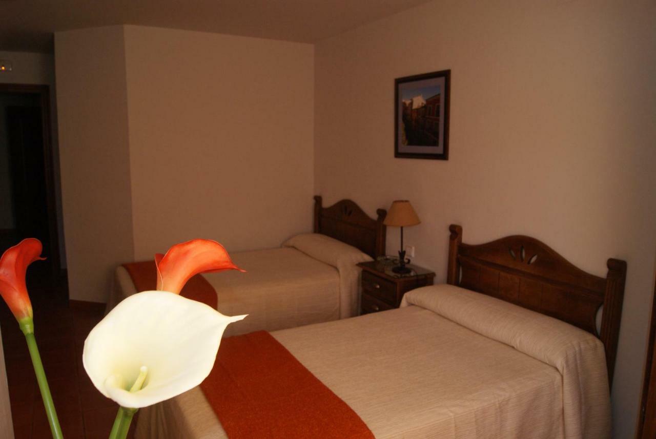 Casa Rural El Sauce. A 2,5 Km De Cuenca Capital Nohales Zewnętrze zdjęcie